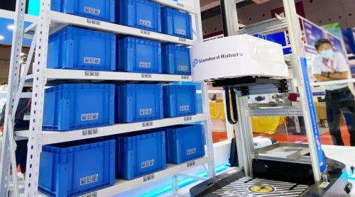 打通產線與倉儲物流自動化，斯坦德機器人亮相華南國際工業博覽會